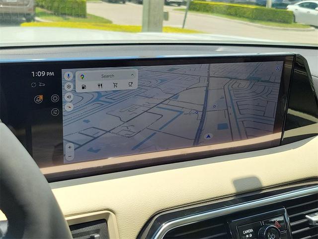 Photo of 2025 Everest White Pearl Tricoat Nissan Armada