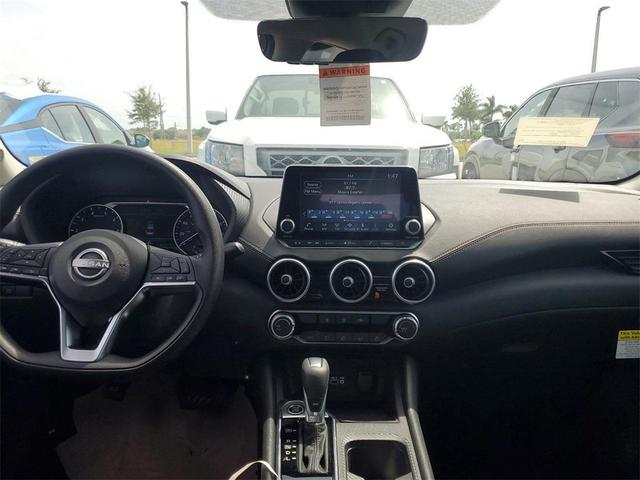 Photo of 2025 Aspen White Tricoat Nissan Sentra