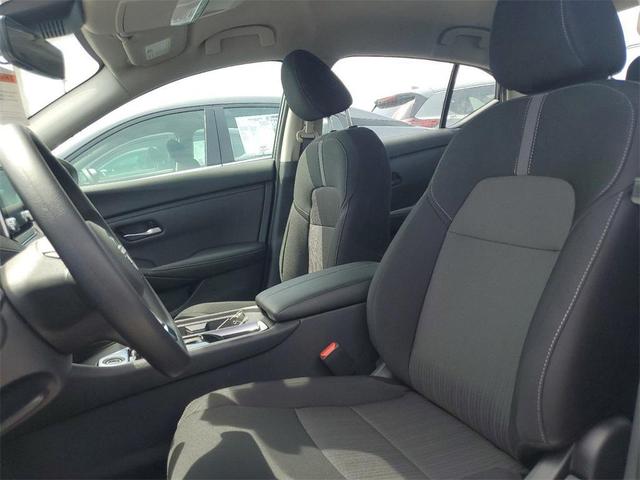 Photo of 2025 Aspen White Tricoat Nissan Sentra