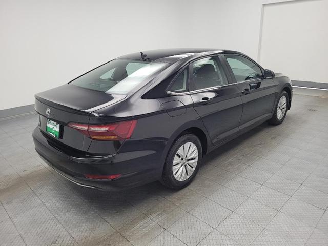 Photo of 2019 Black Uni Volkswagen Jetta