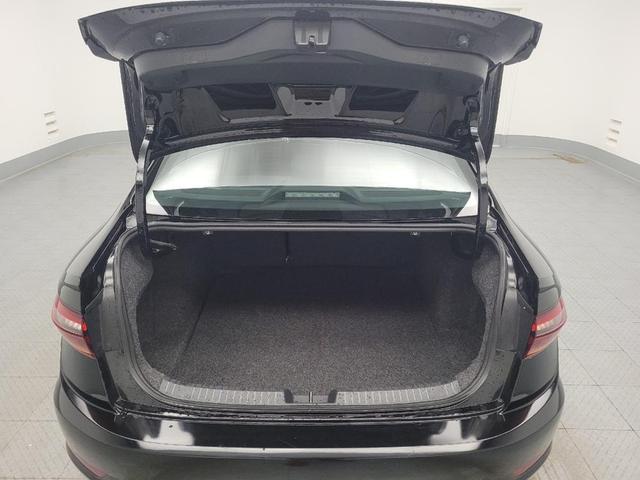 Photo of 2019 Black Uni Volkswagen Jetta
