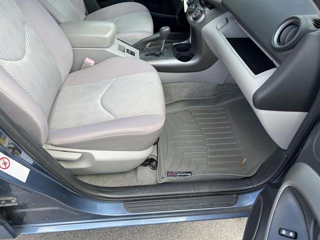 Photo of 2008 Pacific Blue Metallic Toyota RAV4