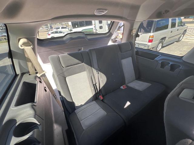Photo of 2003 Oxford White Ford Expedition