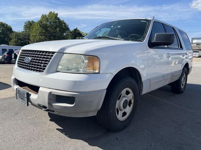 Photo of 2003 Oxford White Ford Expedition