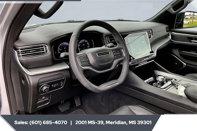 Photo of 2024 Silver Zynith Jeep Wagoneer L