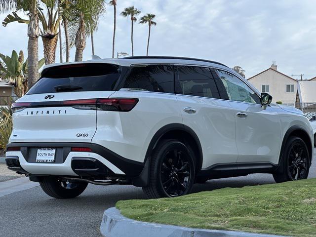 Photo of 2025 Majestic White INFINITI QX60