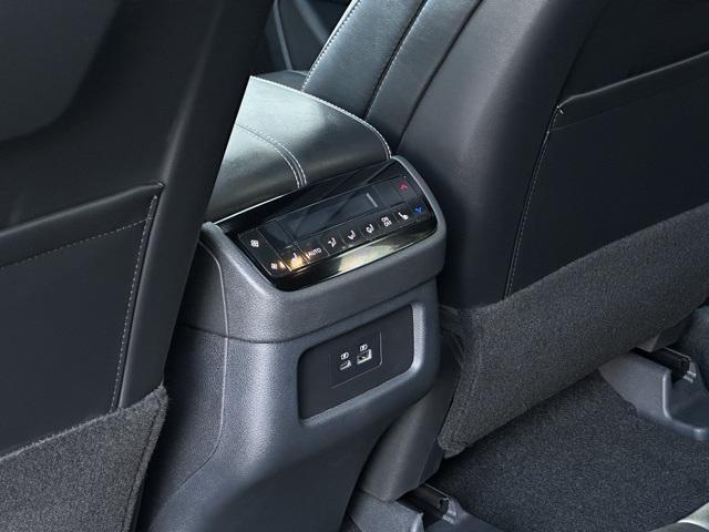 Photo of 2025 Majestic White INFINITI QX60