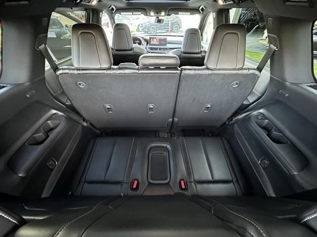Photo of 2025 Majestic White INFINITI QX60