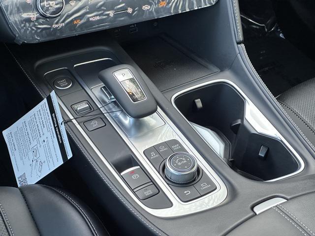 Photo of 2025 Majestic White INFINITI QX60