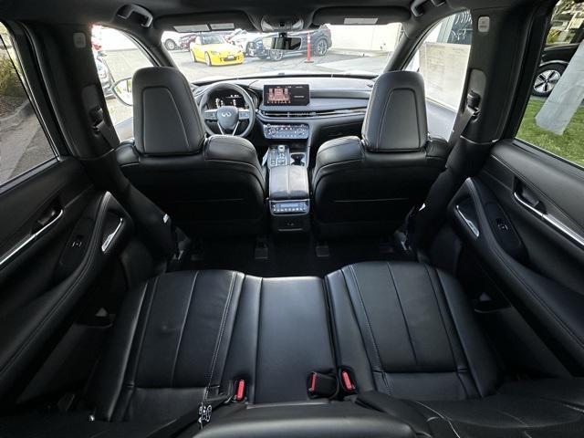 Photo of 2025 Majestic White INFINITI QX60