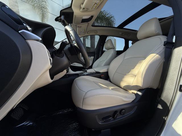 Photo of 2021 Majestic White INFINITI QX50