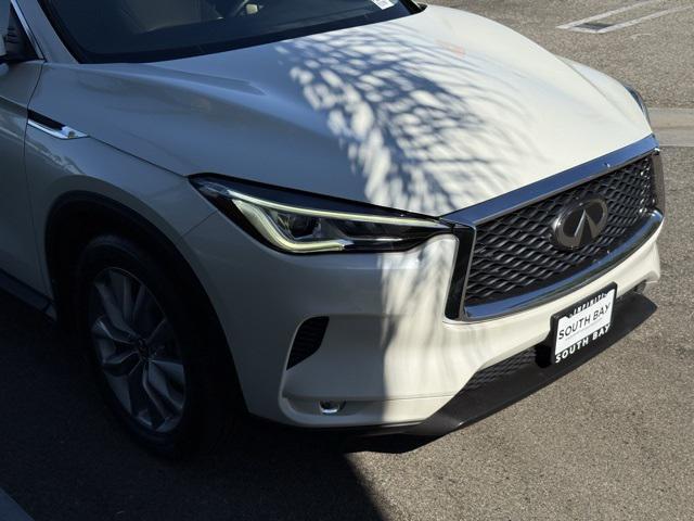 Photo of 2021 Majestic White INFINITI QX50