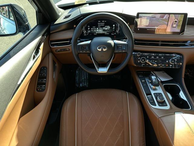 Photo of 2025 Majestic White/Black Obsidian INFINITI QX60