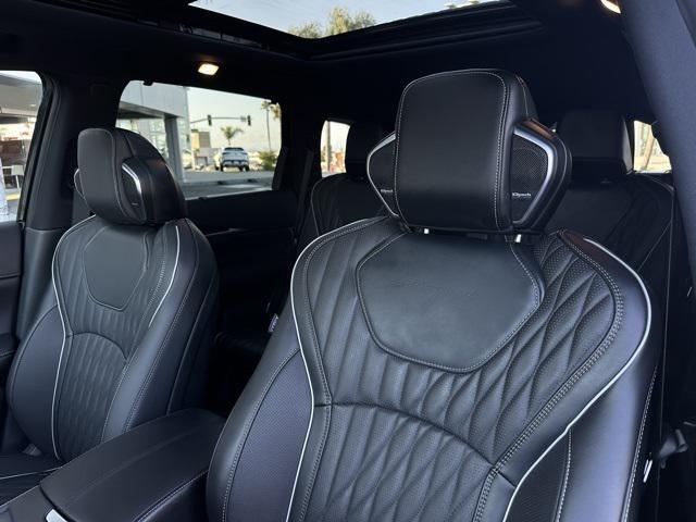 Photo of 2026 Mineral Black/Graphite Shadow INFINITI QX60