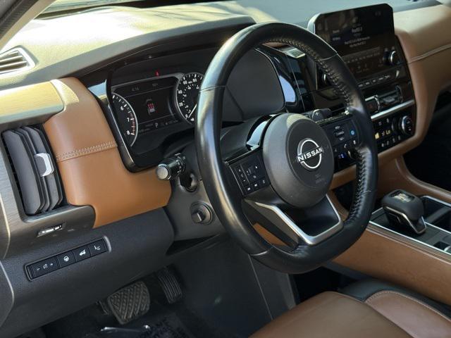 Photo of 2022 Boulder Gray Pearl Nissan Pathfinder