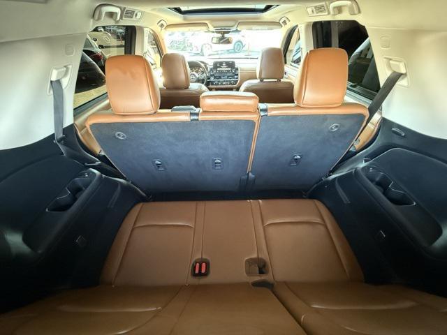 Photo of 2022 Boulder Gray Pearl Nissan Pathfinder