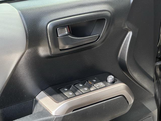 Photo of 2022 Midnight Black Metallic Toyota Tacoma
