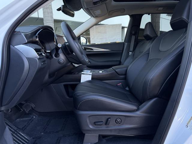 Photo of 2026 Gray INFINITI QX60