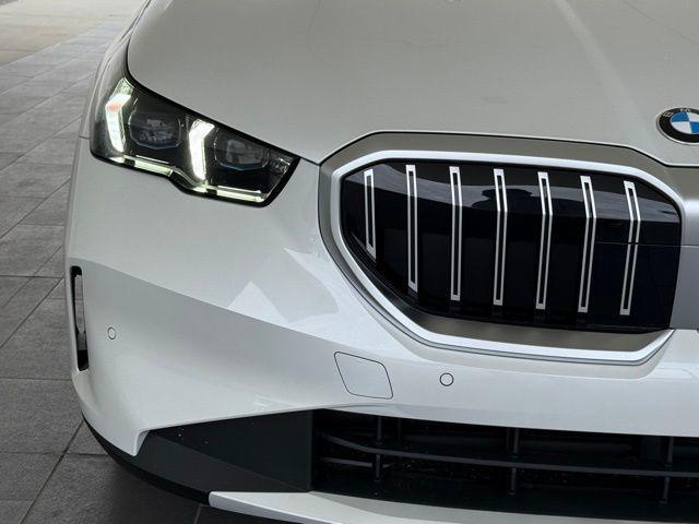 Photo of 2025 White Metallic BMW 530