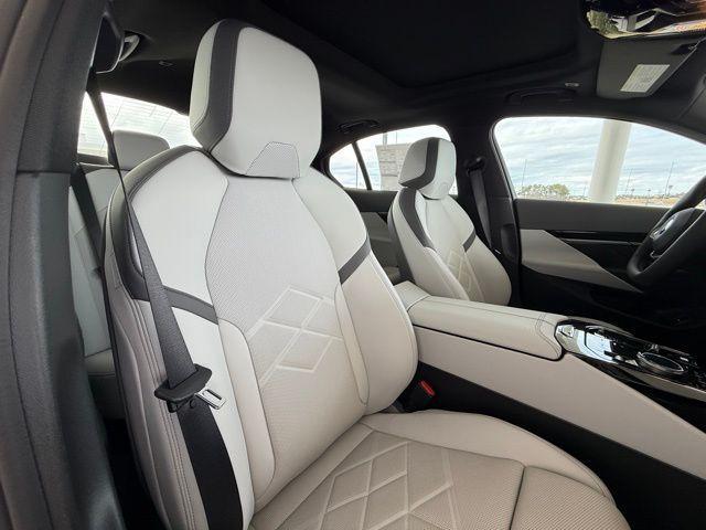 Photo of 2025 White Metallic BMW 530