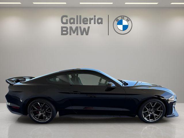 Photo of 2019 Shadow Black Ford Mustang