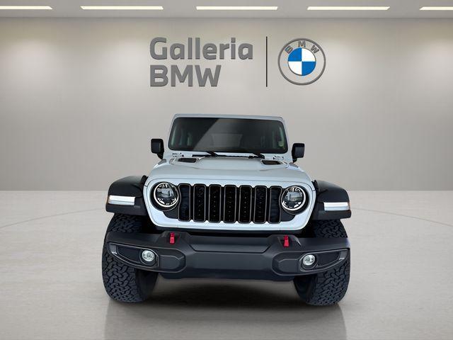 Photo of 2024 Bright White Clearcoat Jeep Wrangler