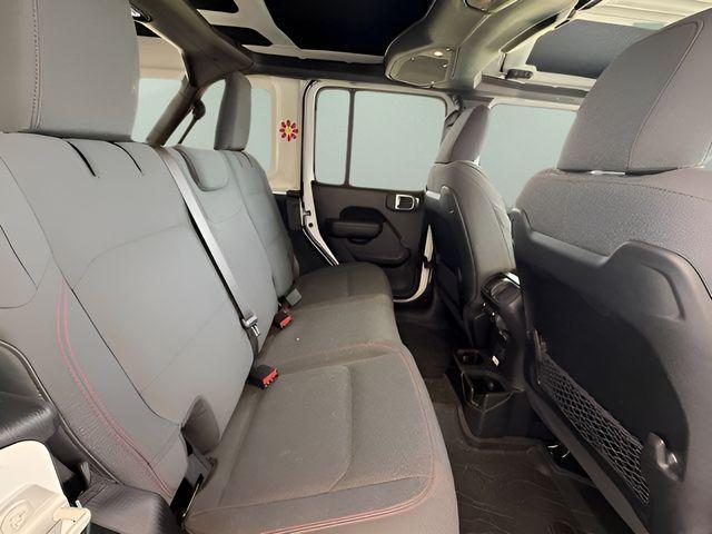 Photo of 2024 Bright White Clearcoat Jeep Wrangler