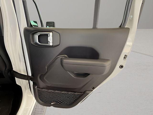 Photo of 2024 Bright White Clearcoat Jeep Wrangler