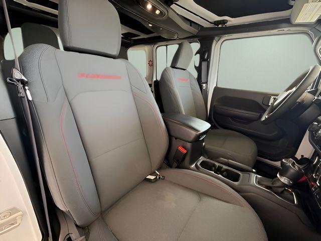Photo of 2024 Bright White Clearcoat Jeep Wrangler