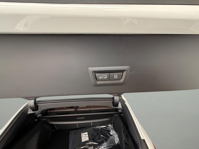 Photo of 2026 Alpine White BMW X3