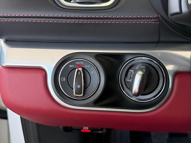 Photo of 2024 White Porsche 718 Boxster