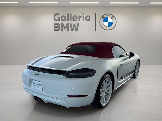 Photo of 2024 White Porsche 718 Boxster