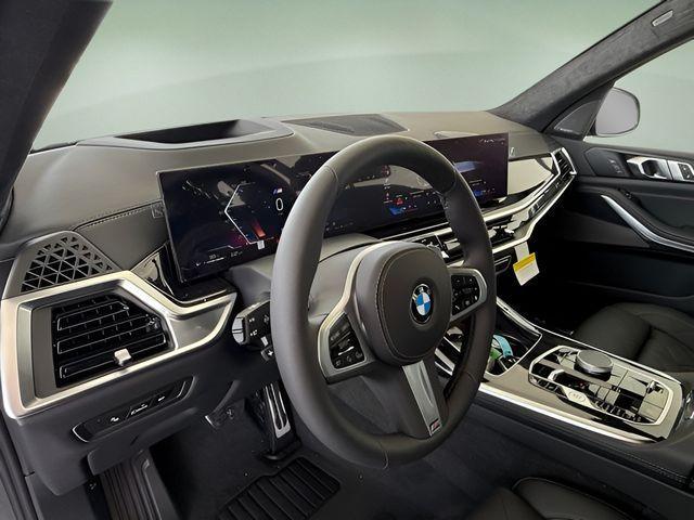 Photo of 2026 Gray Metallic BMW X7