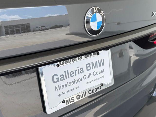 Photo of 2026 Gray Metallic BMW X7