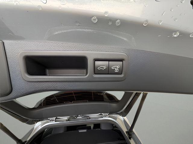 Photo of 2024 Iridium Lexus RX 350