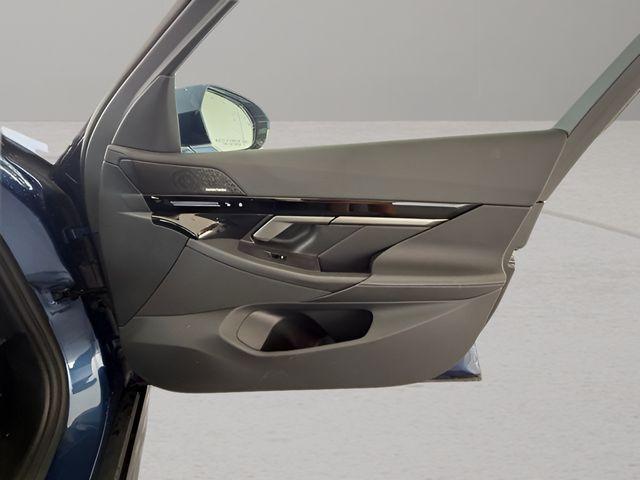 Photo of 2025 Blue Metallic BMW 530