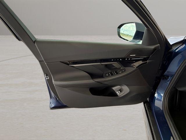 Photo of 2025 Blue Metallic BMW 530