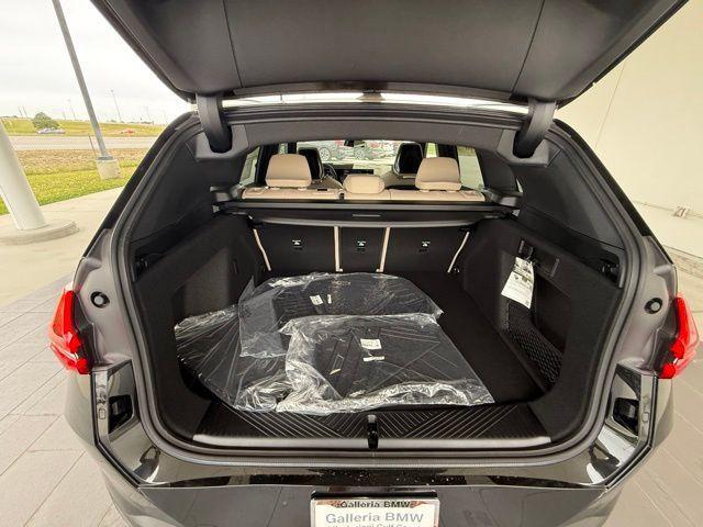 Photo of 2025 Black Sapphire Metallic BMW X3
