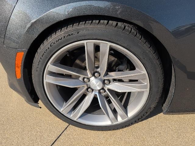 Photo of 2018 Nightfall Gray Metallic Chevrolet Camaro