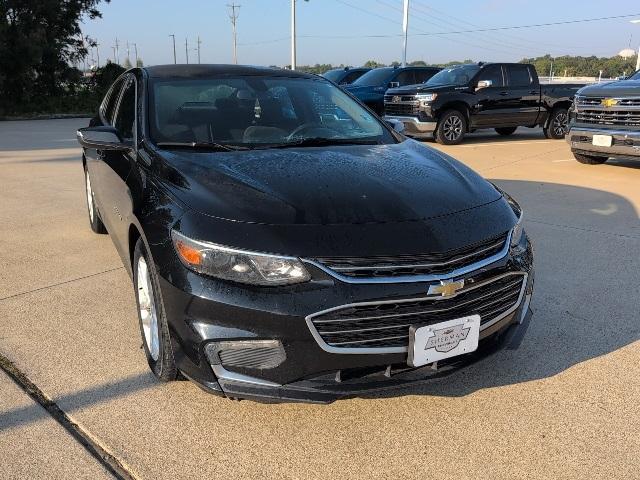 Photo of 2016 Mosaic Black Metallic Chevrolet Malibu