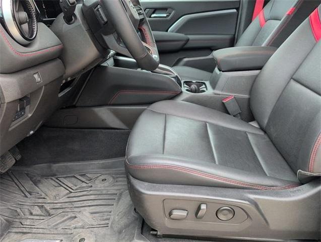 Photo of 2023 Glacier Blue Metallic Chevrolet Colorado