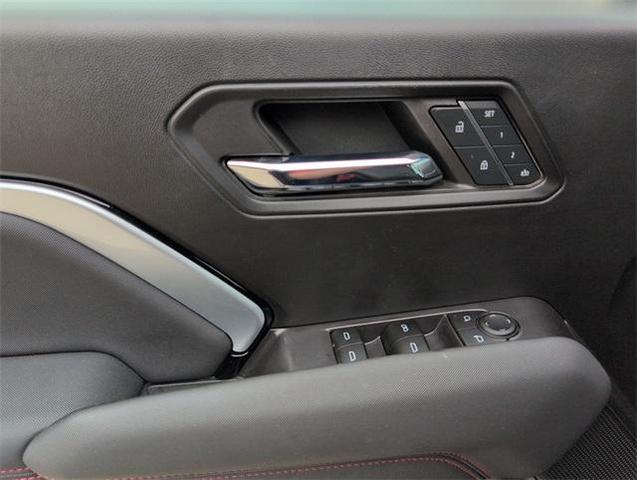 Photo of 2023 Glacier Blue Metallic Chevrolet Colorado