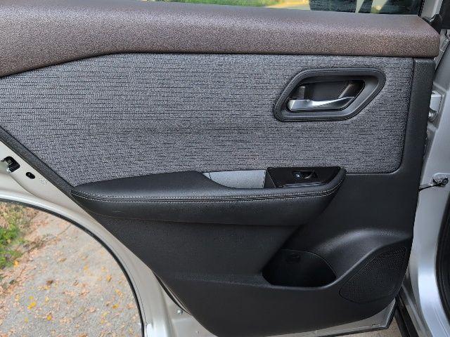 Photo of 2022 Brilliant Silver Metallic Nissan Rogue