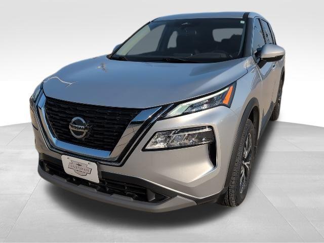 Photo of 2022 Brilliant Silver Metallic Nissan Rogue