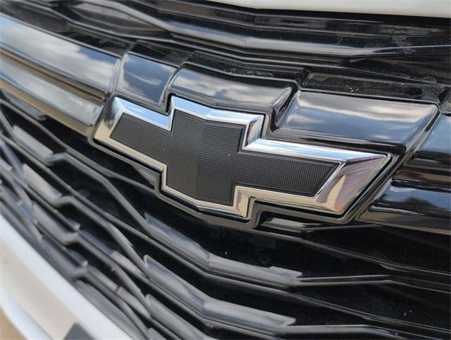 Photo of 2022 Summit White Chevrolet Equinox