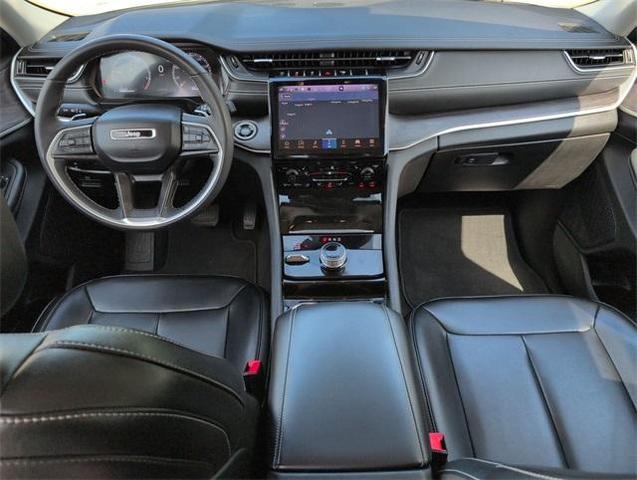 Photo of 2023 Bright White Clearcoat Jeep Grand Cherokee L