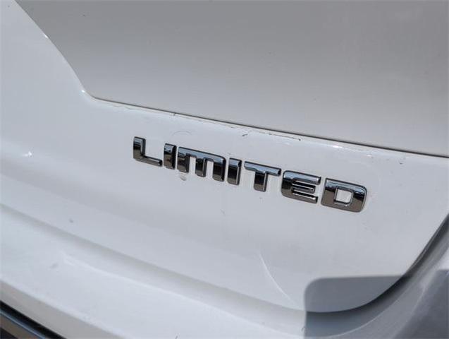 Photo of 2023 Bright White Clearcoat Jeep Grand Cherokee L