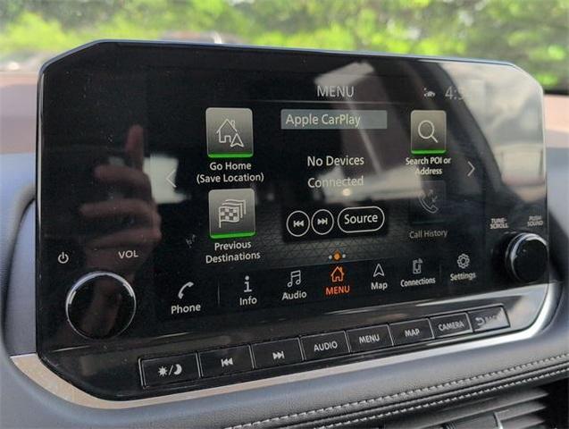 Photo of 2021 Champagne Silver Nissan Rogue