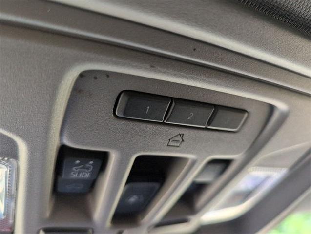 Photo of 2022 Iridescent Pearl Tricoat Chevrolet Silverado 1500 Limited