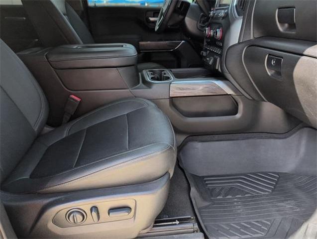Photo of 2022 Iridescent Pearl Tricoat Chevrolet Silverado 1500 Limited